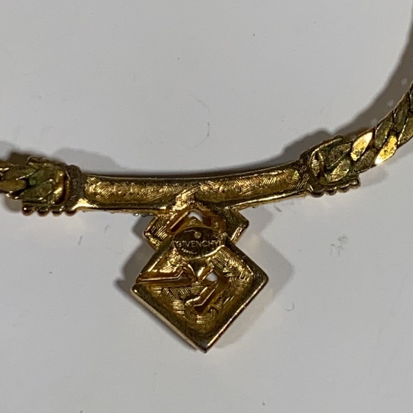 Vintage signed Givenchy necklace - Picture 4 of 11